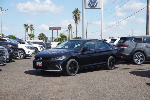 2026 Volkswagen Jetta SE's photo