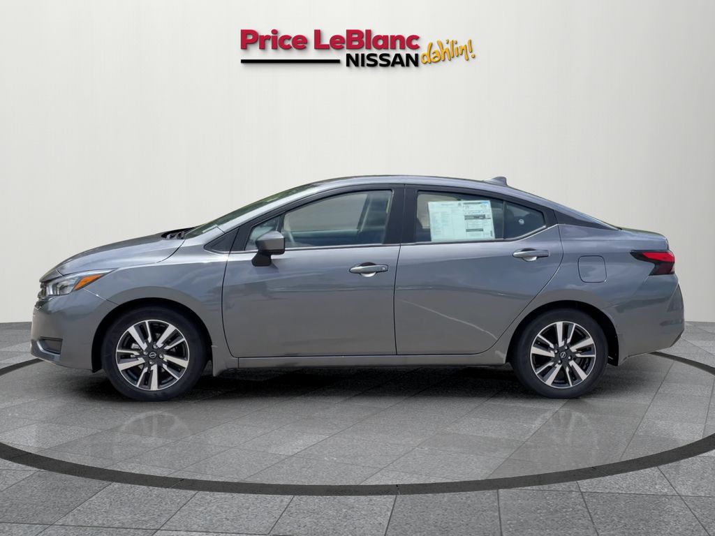 2025 Nissan Versa SV photo 4
