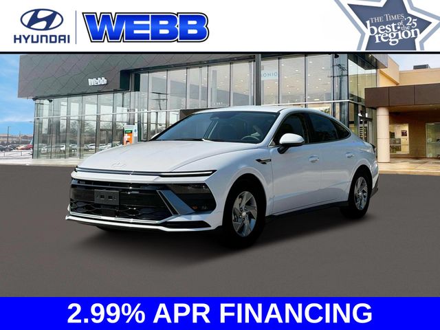 New 2025 White Hyundai SE image 1