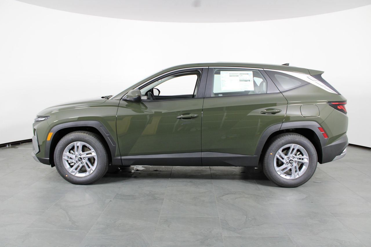 2026 Hyundai Tucson SE photo 4