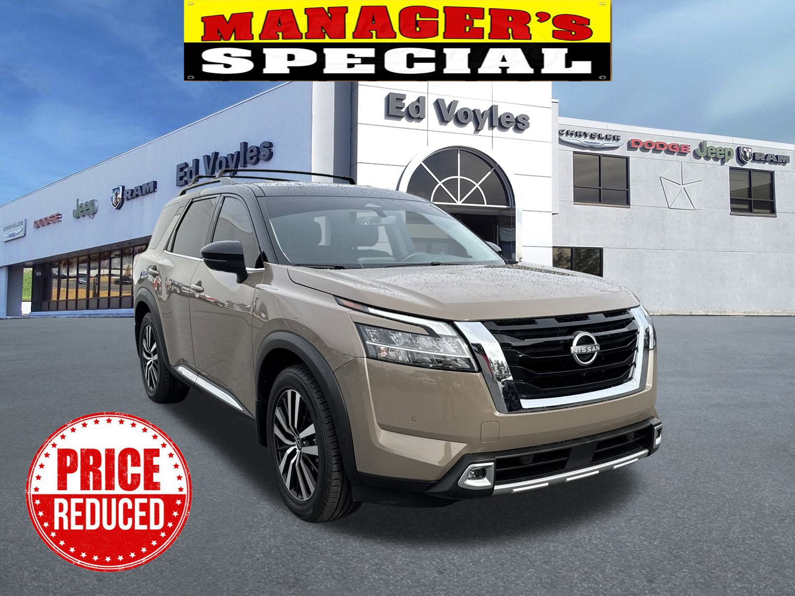 2023 Nissan Pathfinder Platinum