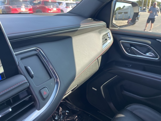 2024 Chevrolet Suburban RST photo 25