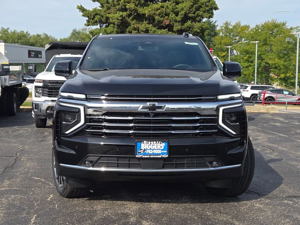 2025 Chevrolet Tahoe LT photo 4