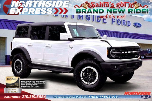 2025 Ford Bronco 4-Door Outer Banks's photo