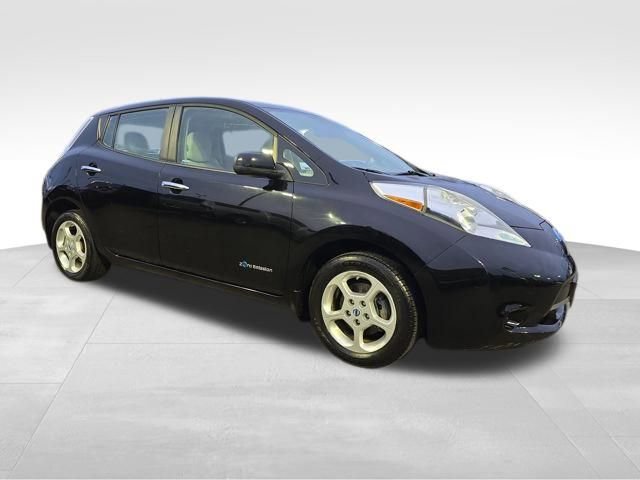 2013 Nissan LEAF SV's photo