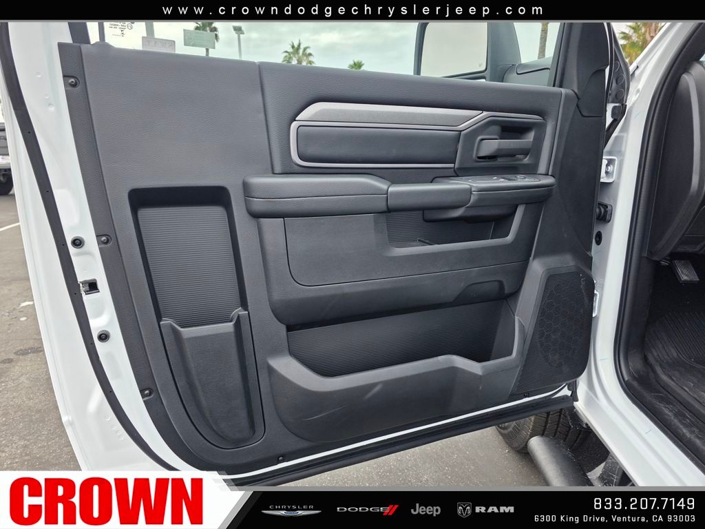 2026 Ram 2500 Tradesman photo 14