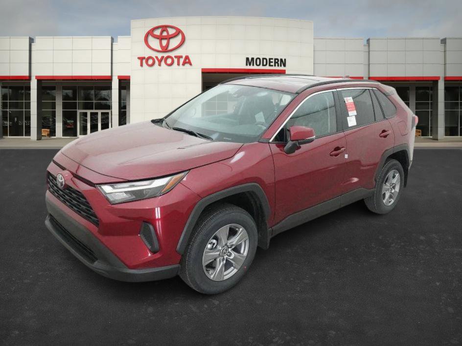 2025 Toyota RAV4 XLE's photo
