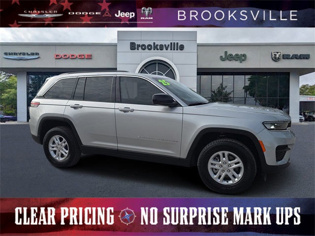 2025 Jeep Grand Cherokee Laredo's photo