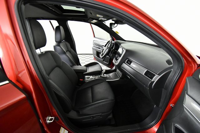 2019 Mitsubishi Outlander PHEV SEL photo 21