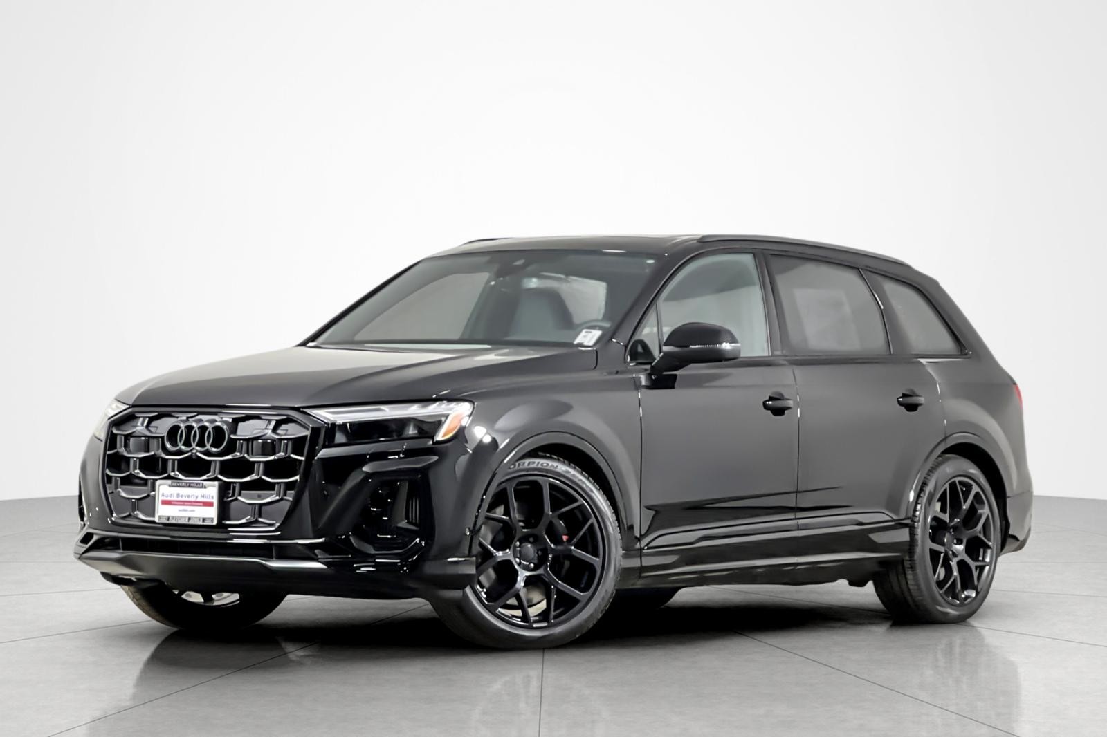 2026 Audi SQ7 Premium Plus's photo