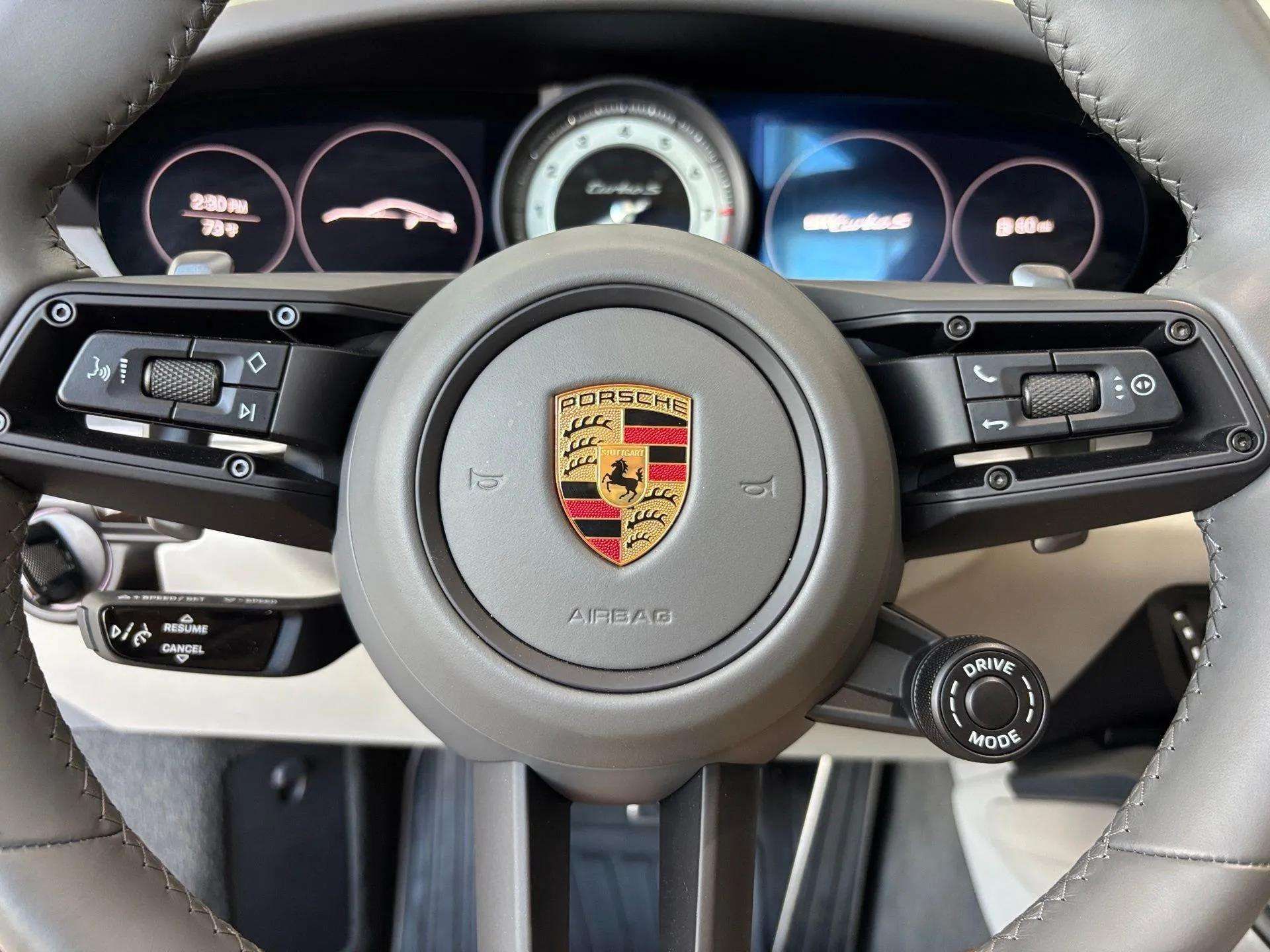 2021 Porsche 911 Turbo S photo 47