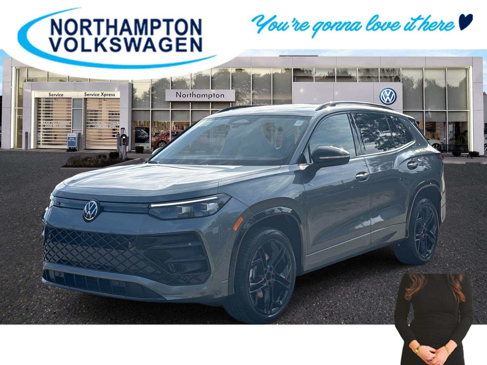 2025 Volkswagen Tiguan SE R-LINE BLACK's photo