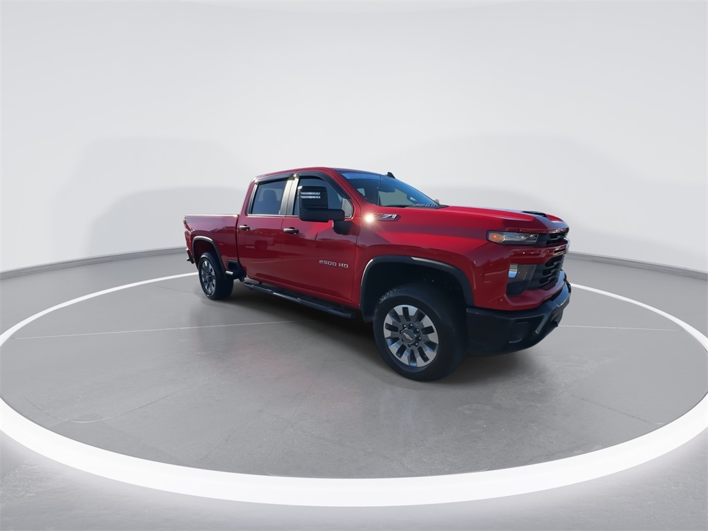 2024 Chevrolet Silverado 2500HD Custom photo 2