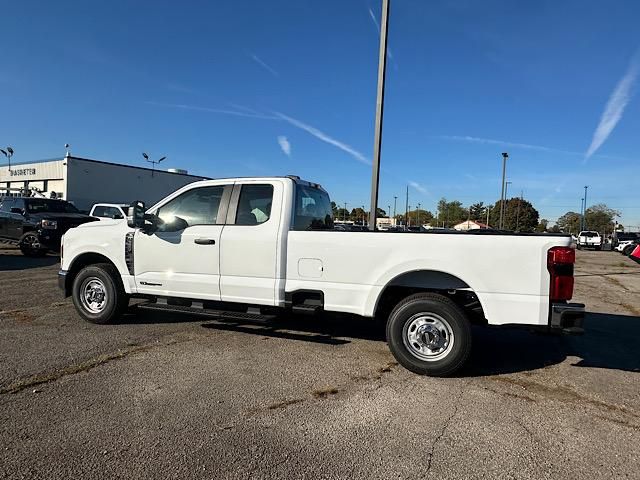 2024 Ford F-350 XL photo 4