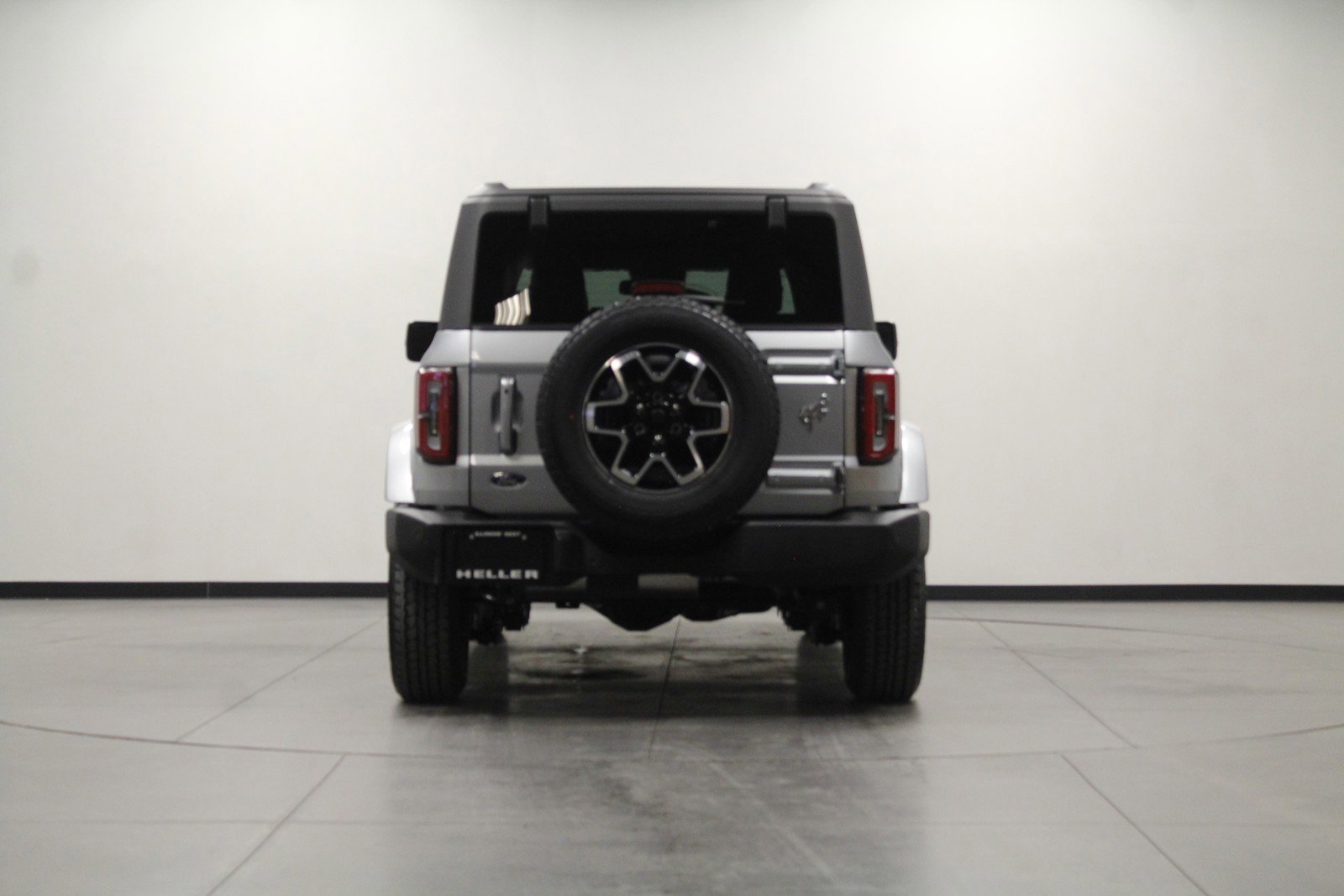 2024 Ford Bronco Outer Banks photo 4