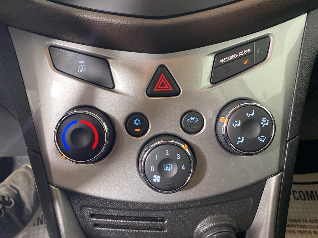 2015 Chevrolet Trax LT photo 20