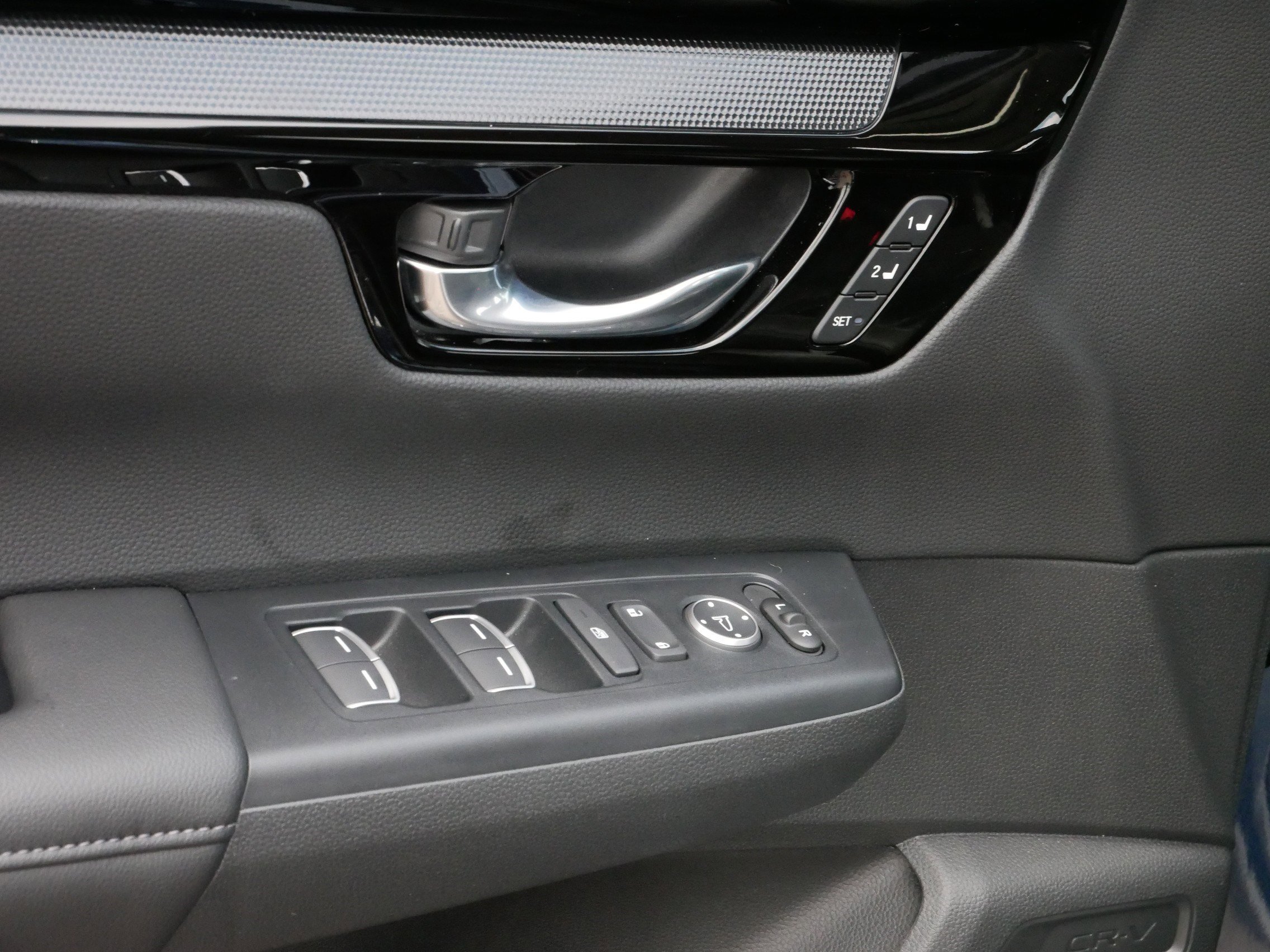 2025 Honda CR-V EX-L photo 19