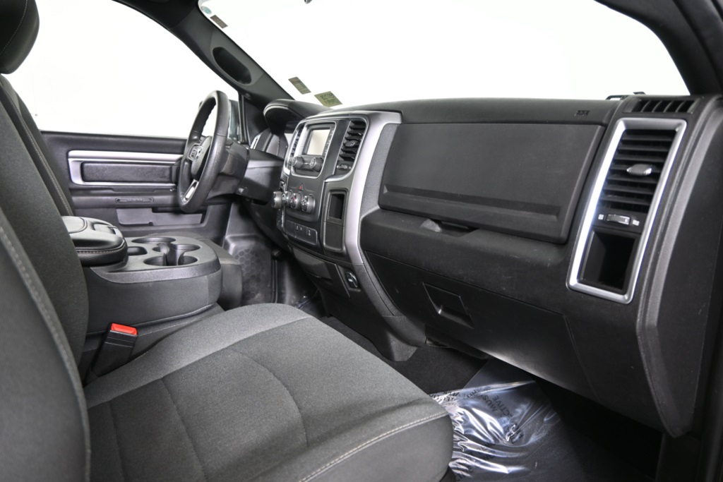 2021 Ram 1500 Classic Warlock photo 12