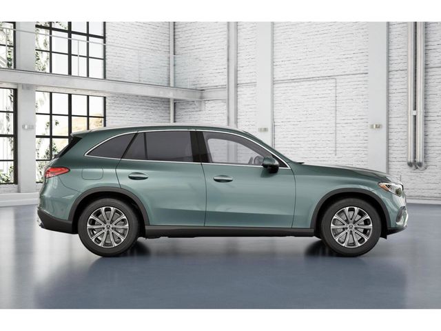 2026 Mercedes Benz GLC 300 4MATIC photo 2