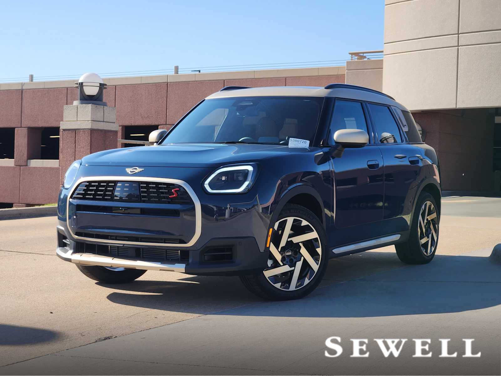 2026 MINI Countryman S's photo