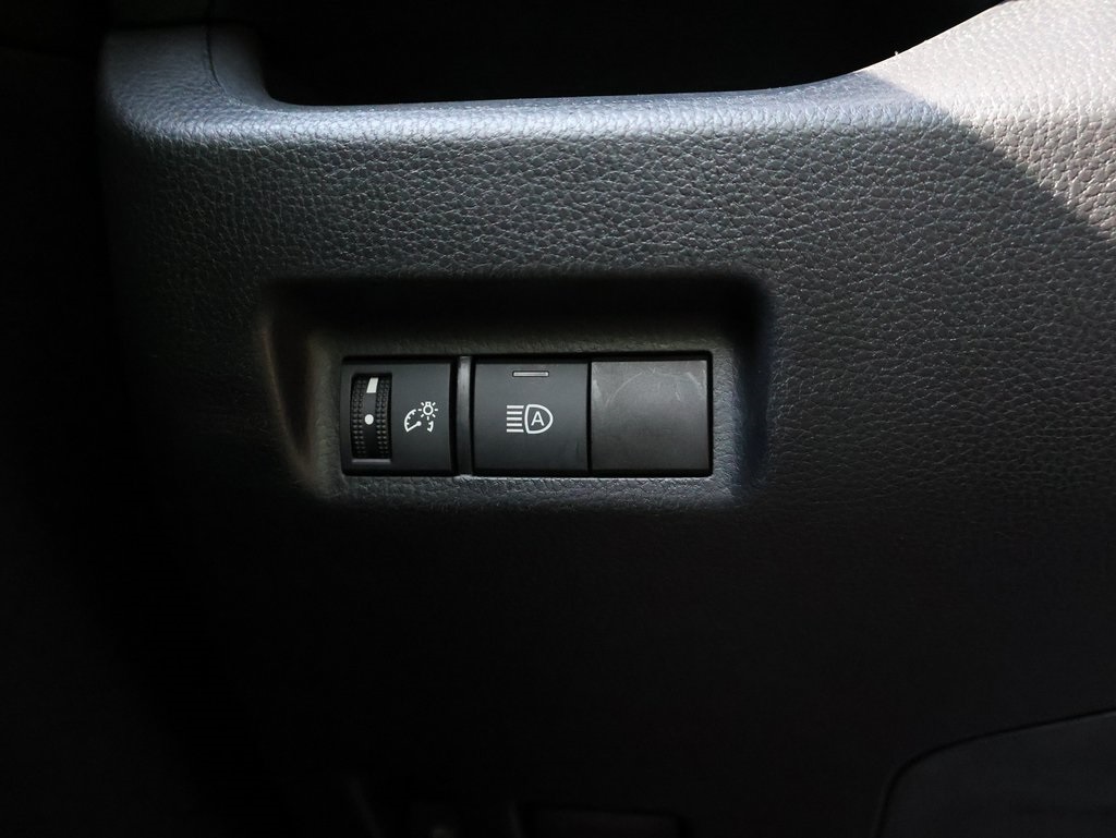2024 Toyota RAV4 Hybrid LE photo 28