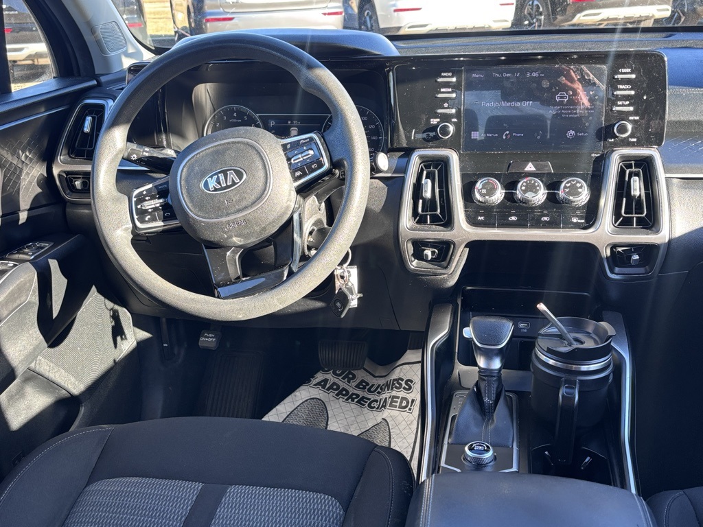 2021 Kia Sorento LX photo 23