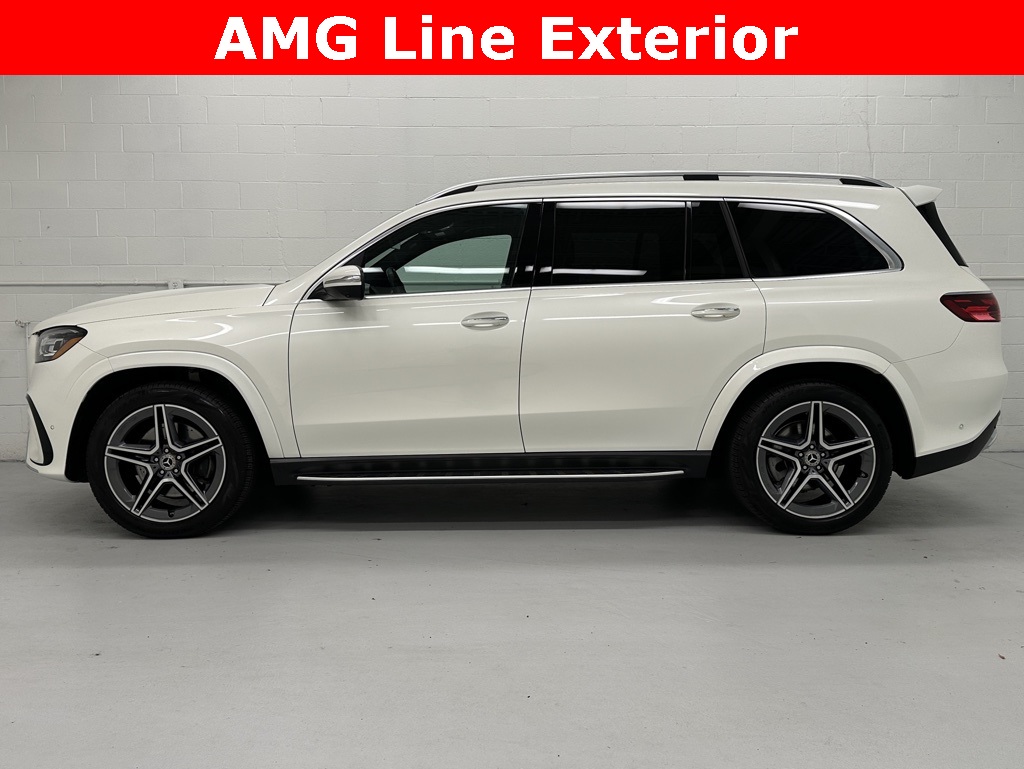 2024 Mercedes Benz GLS 450 4MATIC photo 3