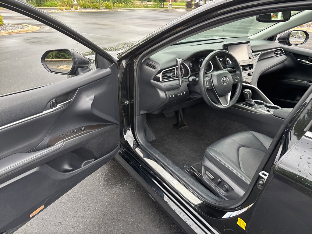2023 Toyota Camry XLE photo 2