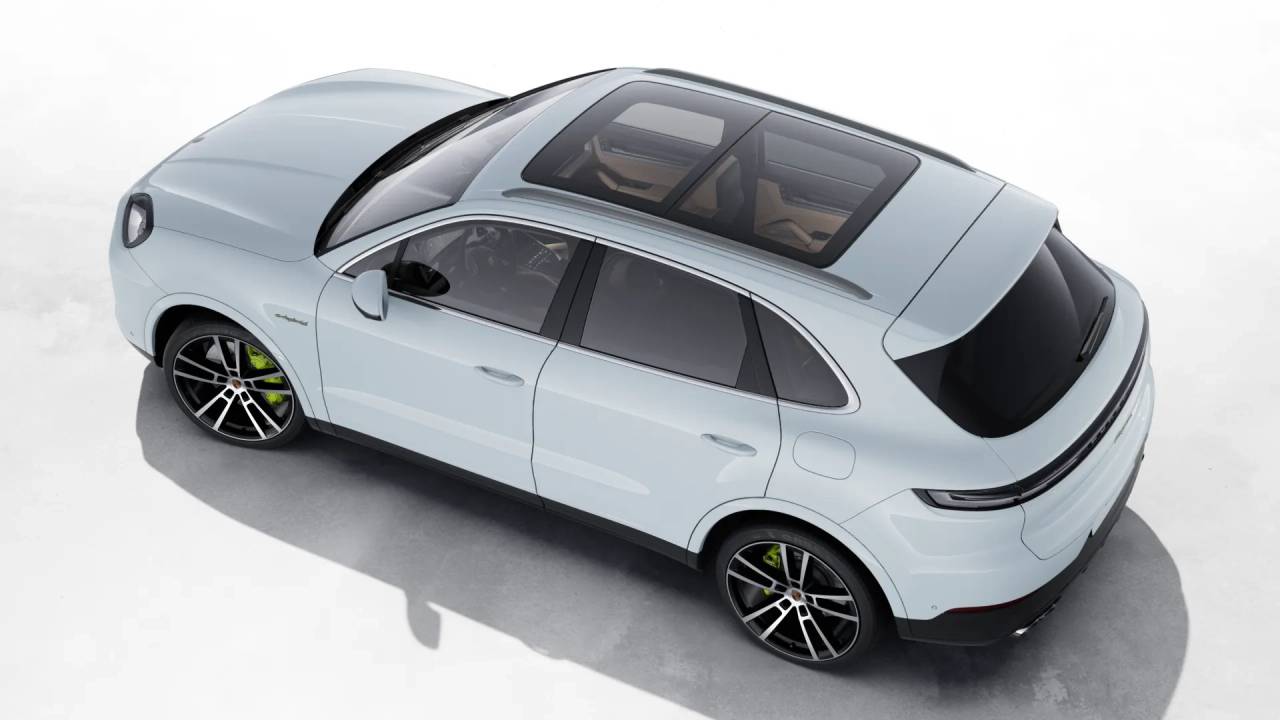 2026 Porsche Cayenne E-Hybrid photo 4