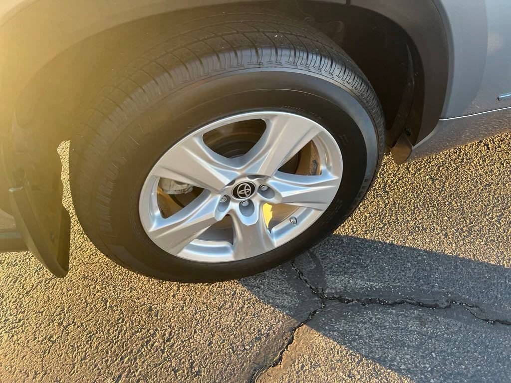 2023 Toyota Highlander LE Limited photo 8
