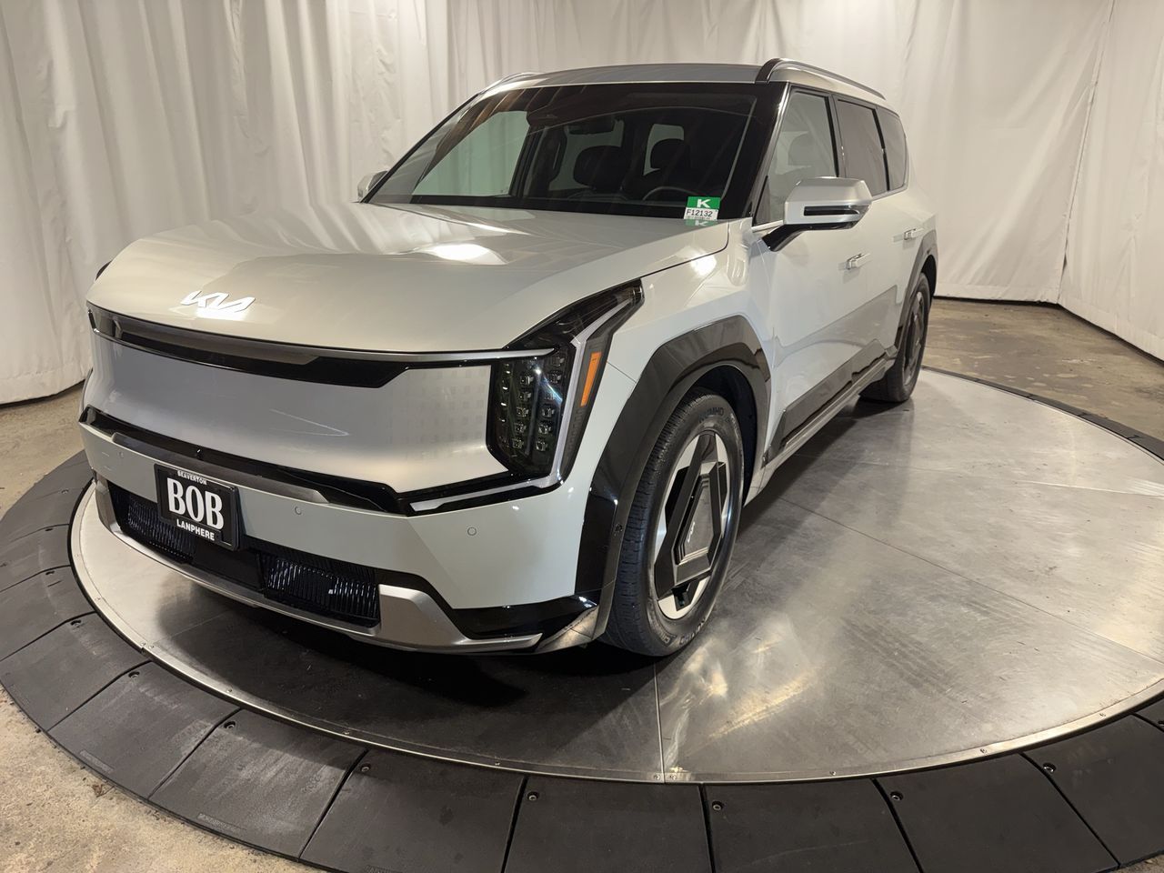 2024 Kia EV9 LAND's photo