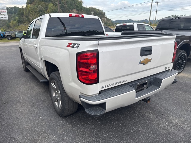 2018 Chevrolet Silverado 1500 LT photo 5
