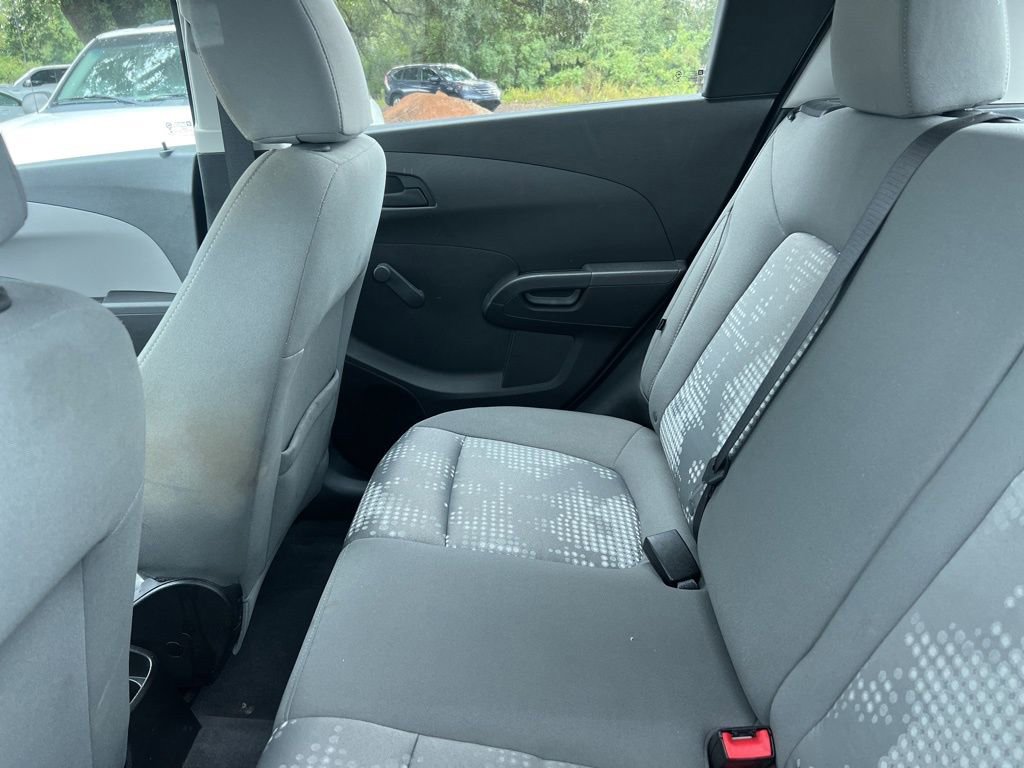 2020 Chevrolet Sonic LT photo 14