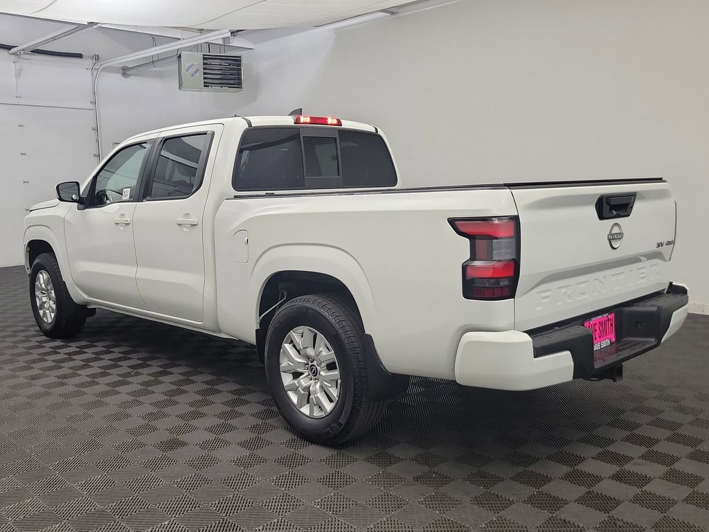 2022 Nissan Frontier SV photo 3