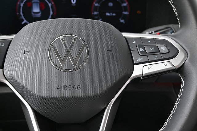 2025 Volkswagen Tiguan SE photo 6