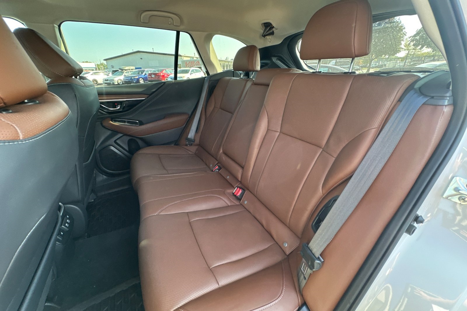 2022 Subaru Outback Touring photo 17