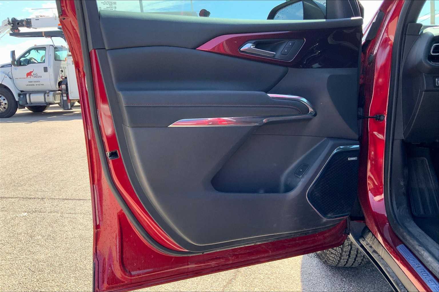 2025 Chevrolet Traverse Z71 photo 19