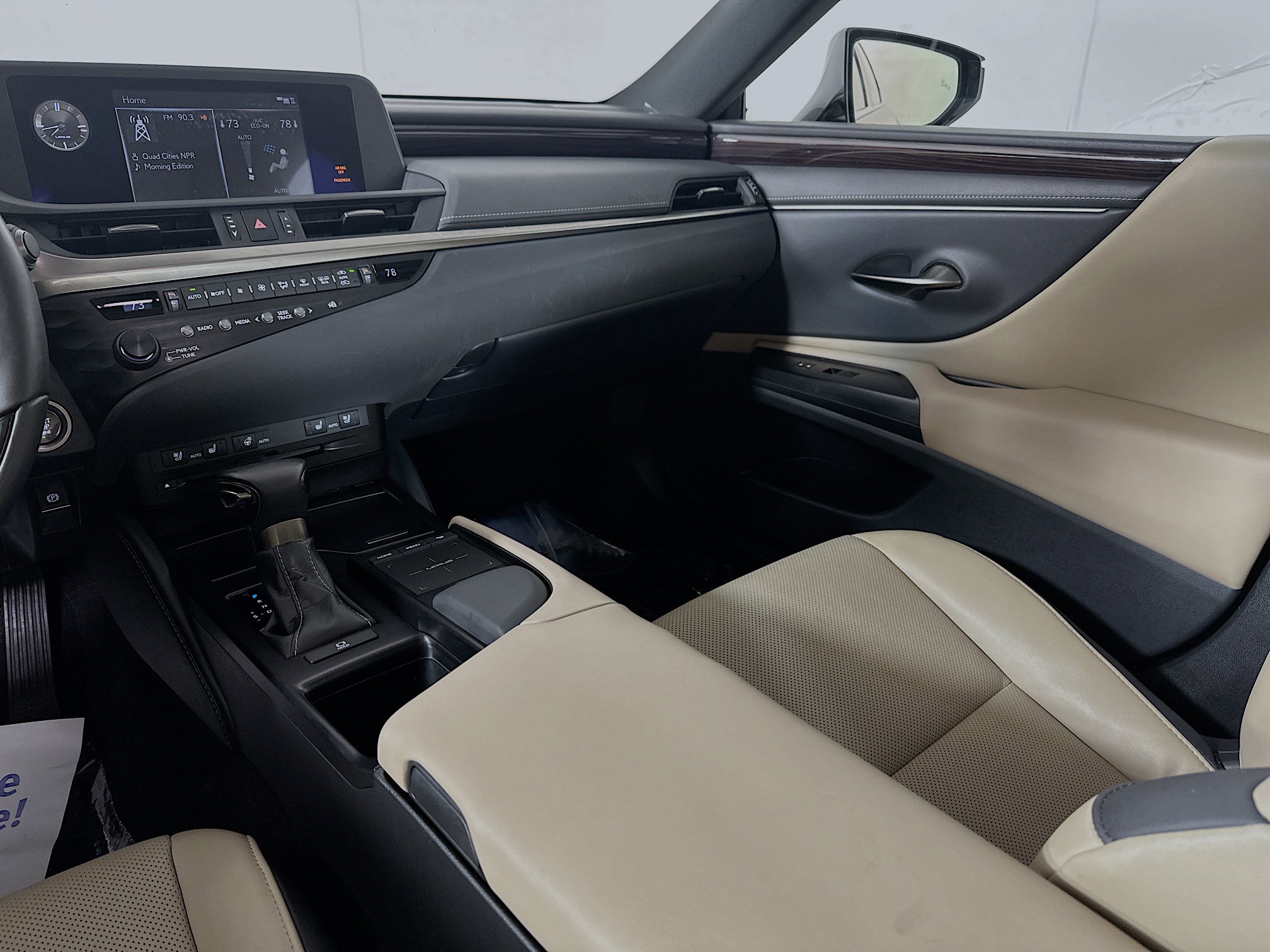 2019 Lexus ES 350 photo 21