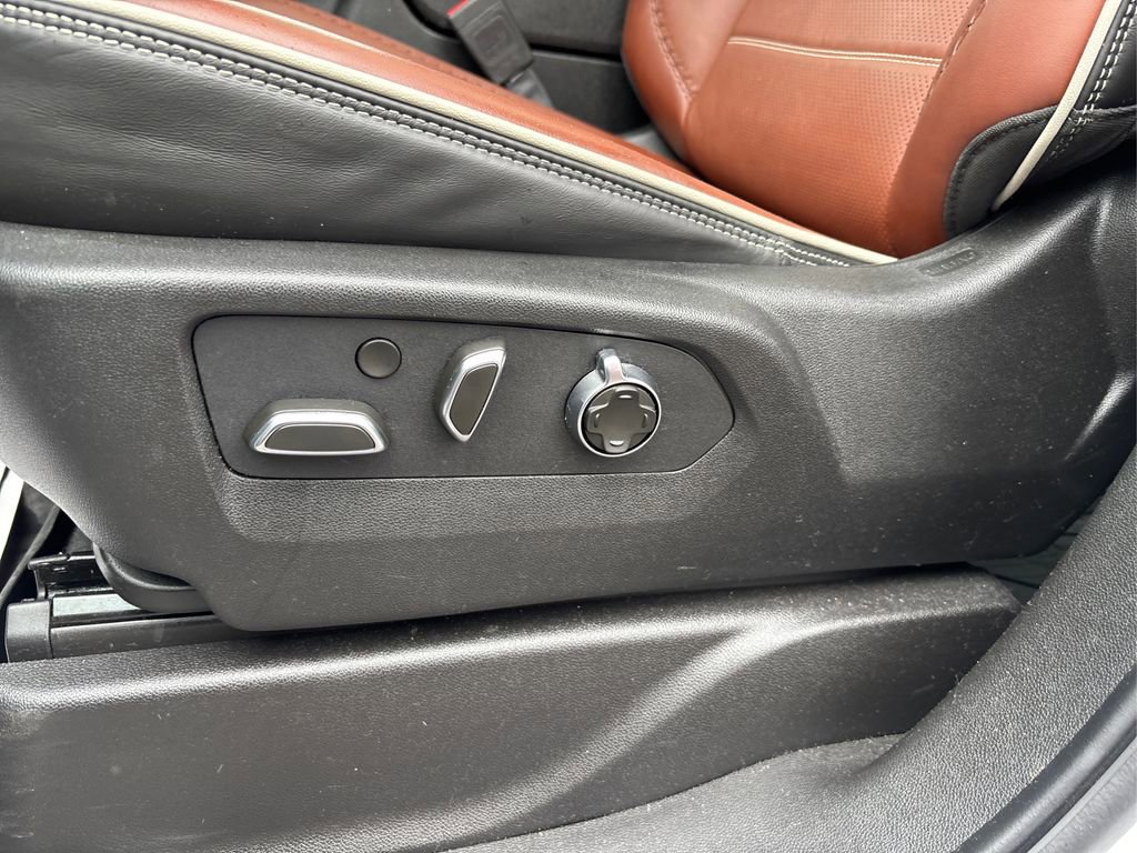 2024 Gmc Yukon Denali Ultimate photo 40