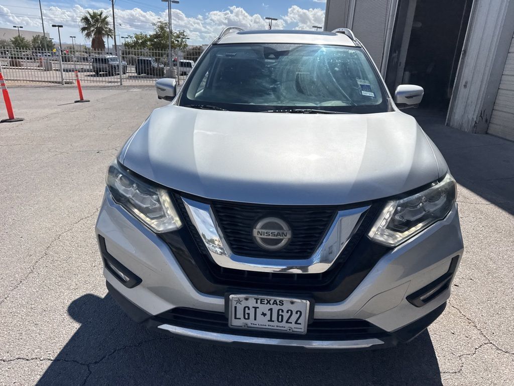 2018 Nissan Rogue SL photo 3