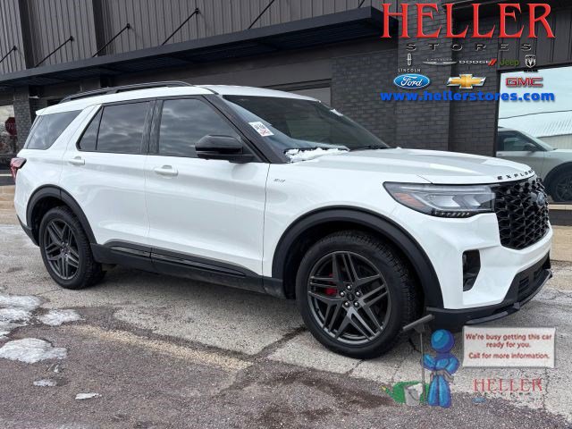 2025 Ford Explorer ST-LINE's photo