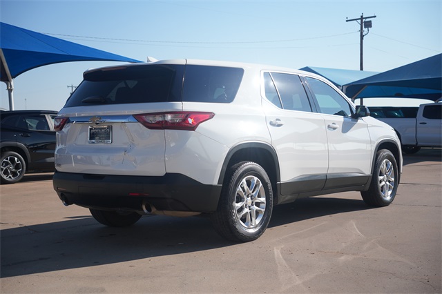 2019 Chevrolet Traverse LS photo 3