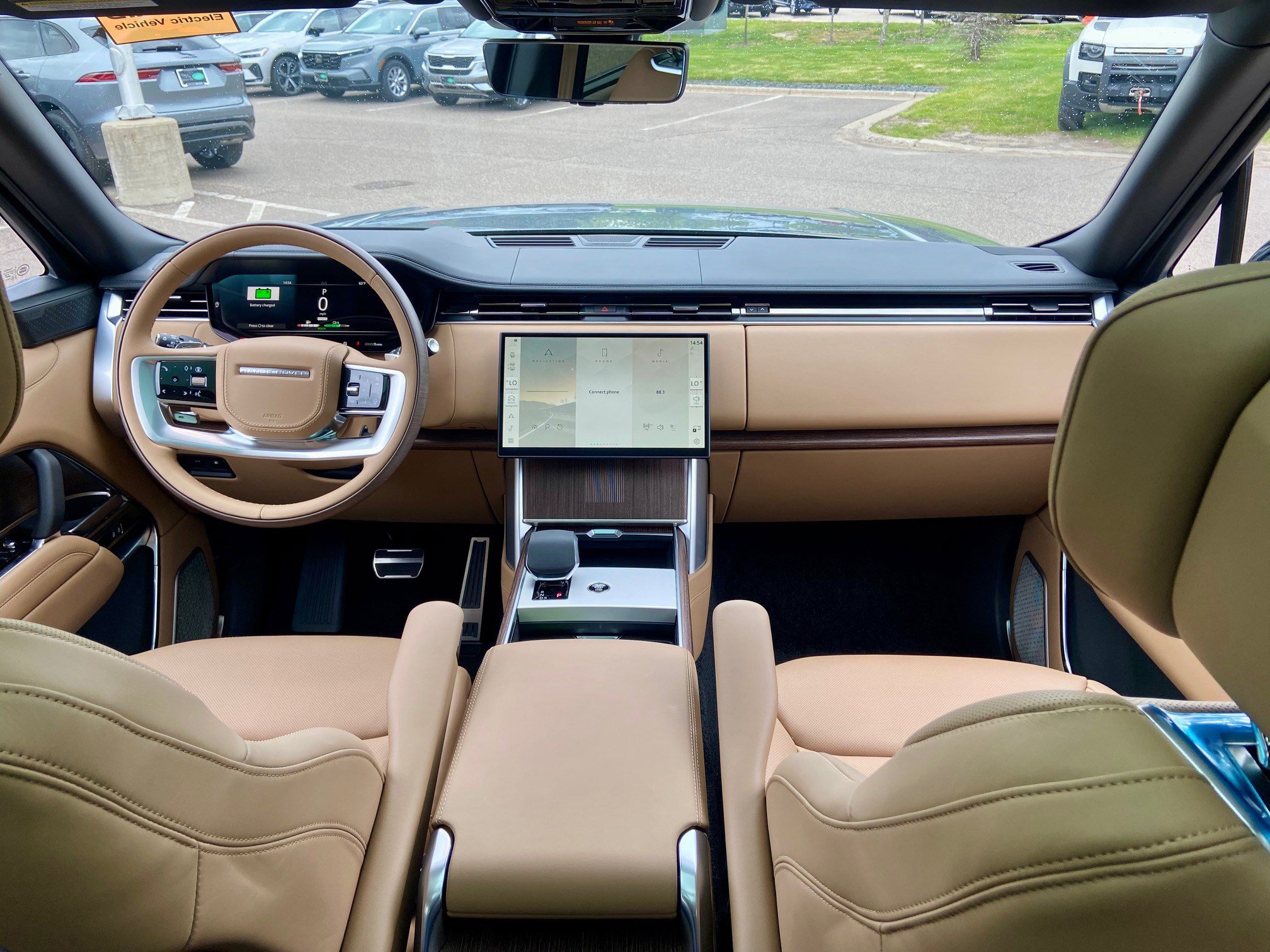 2025 Land Rover Range Rover Autobiography photo 4