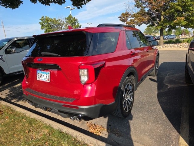 2020 Ford Explorer ST photo 3
