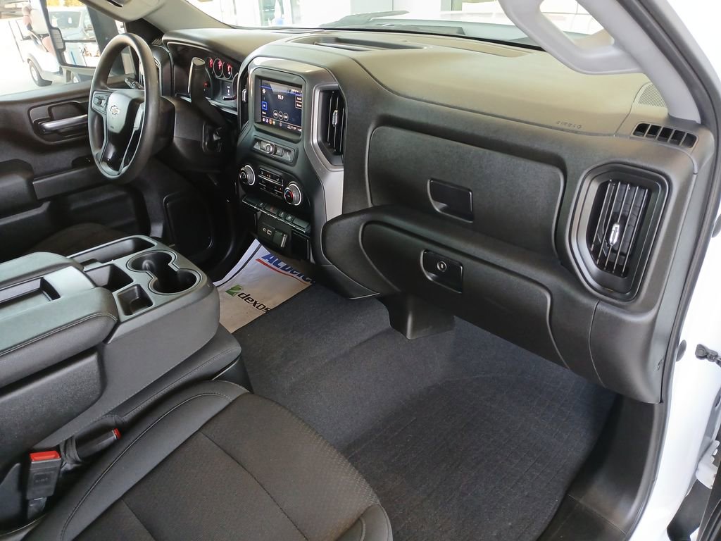2024 Chevrolet Silverado 2500HD Custom photo 27