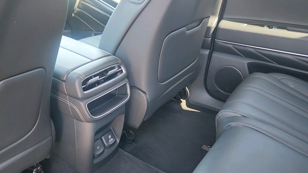 2024 Genesis GV80 3.5T photo 13