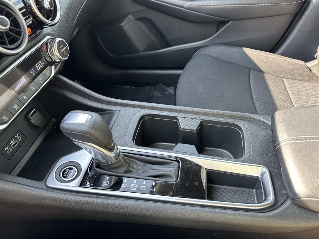 2021 Nissan Sentra SV photo 25