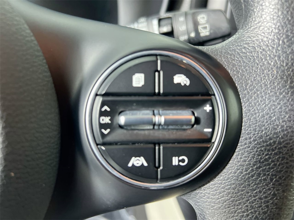 2025 Kia Soul LX photo 16