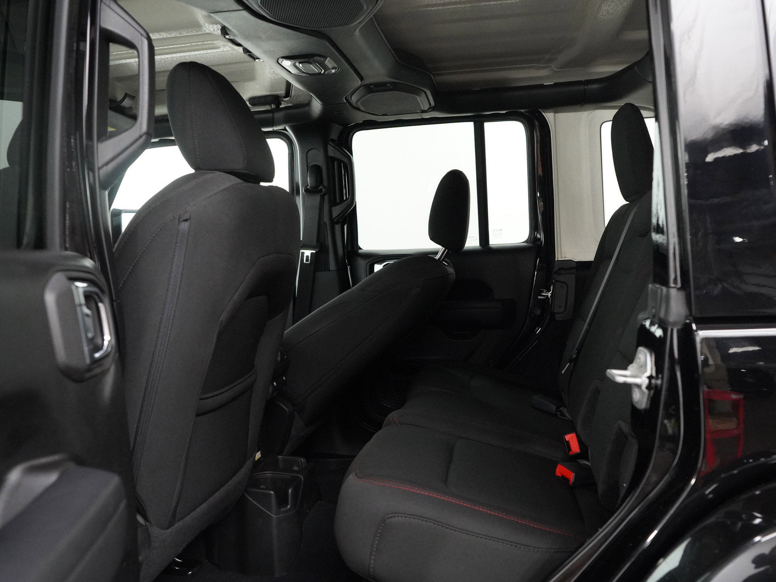 2023 Jeep Wrangler Rubicon photo 15