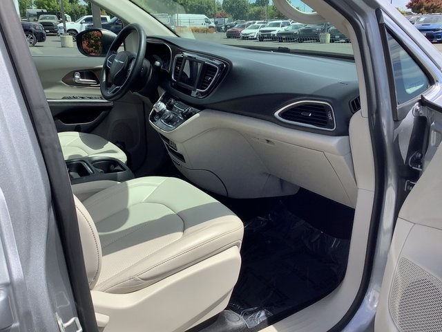 2021 Chrysler Voyager LXi photo 32
